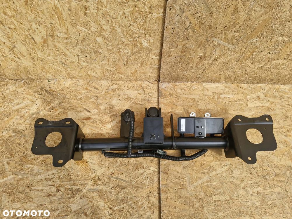 TESLA MODEL Y HAK HOLOWNICZY 1514411-00-J - 4