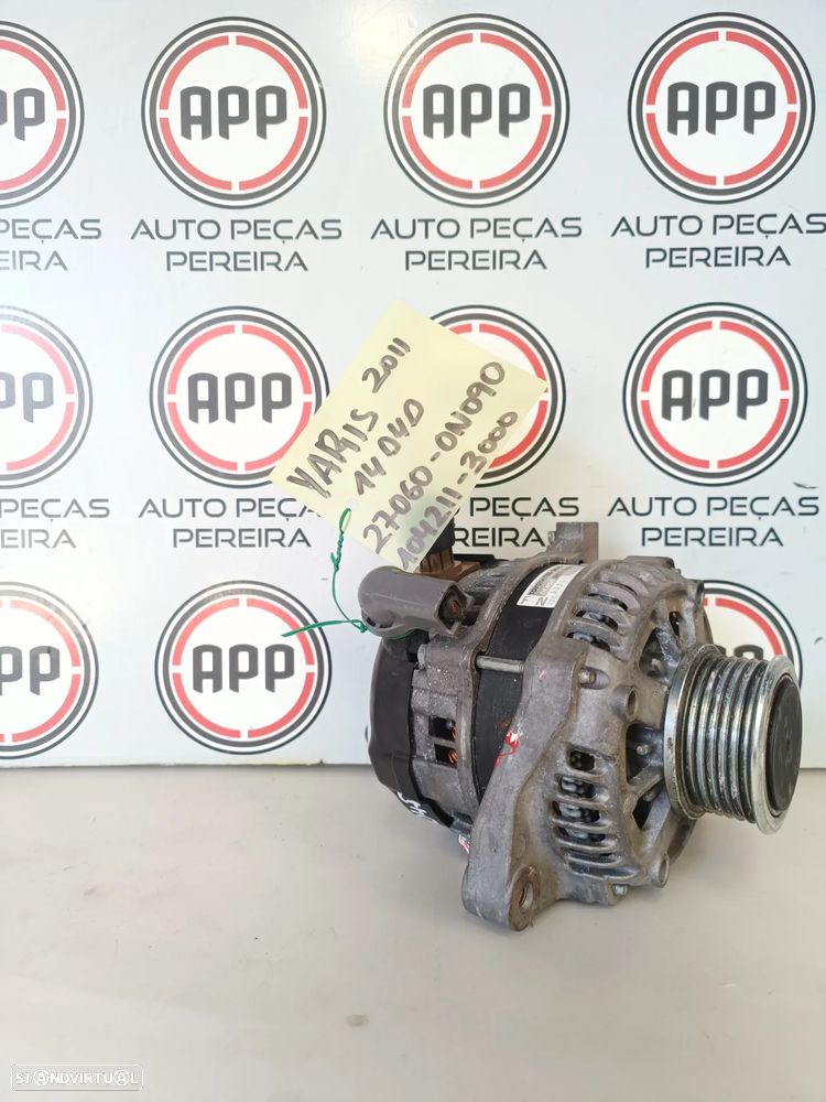 Alternador Toyota Yaris de 2011, 1.4 D4D referência 27060-0N090, 104211-3000 - 1