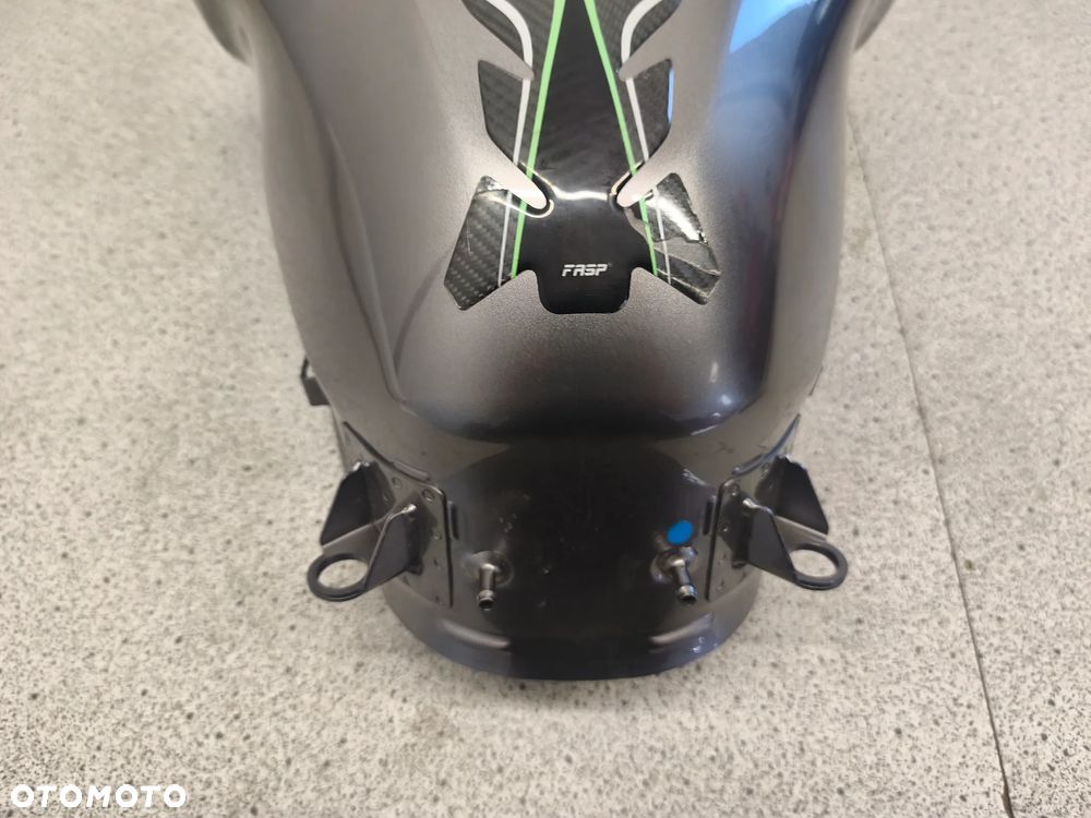 Bak, zbiornik paliwa Kawasaki Z900 Z 900 - 10