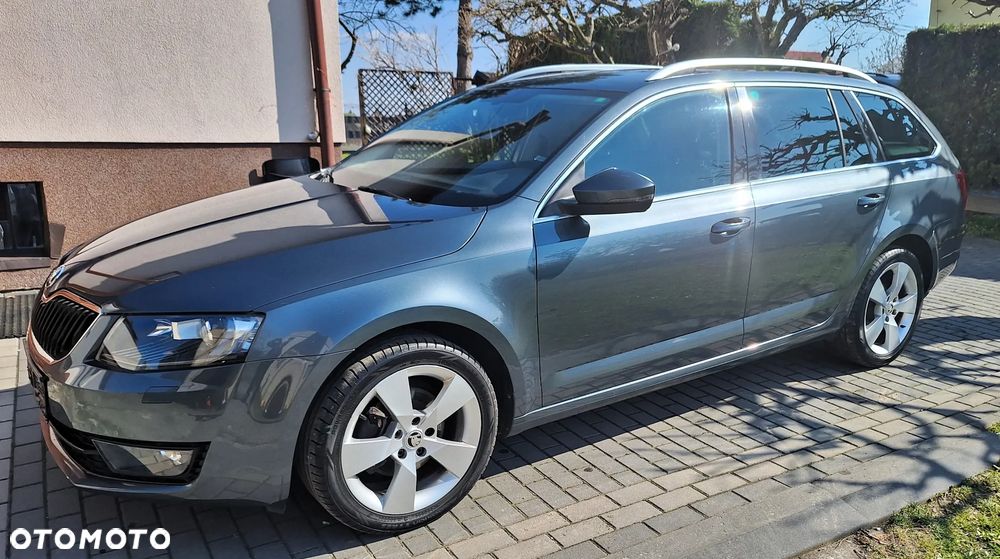 Skoda Octavia 2.0 TDI DSG Style - 1