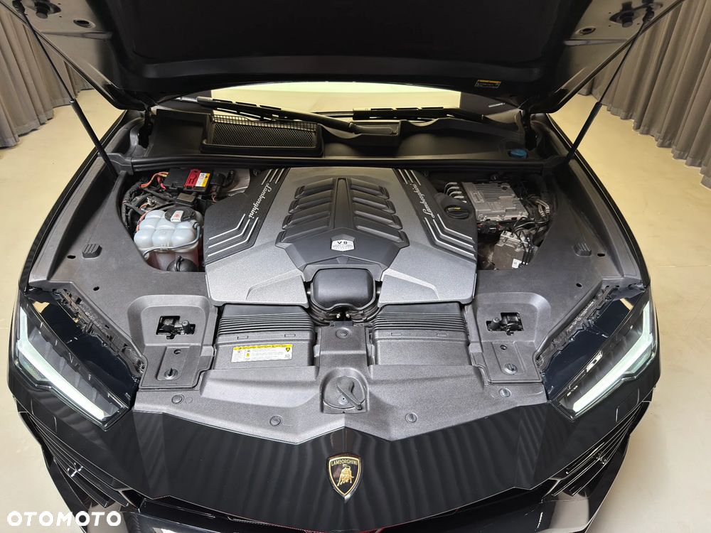 Lamborghini Urus - 6