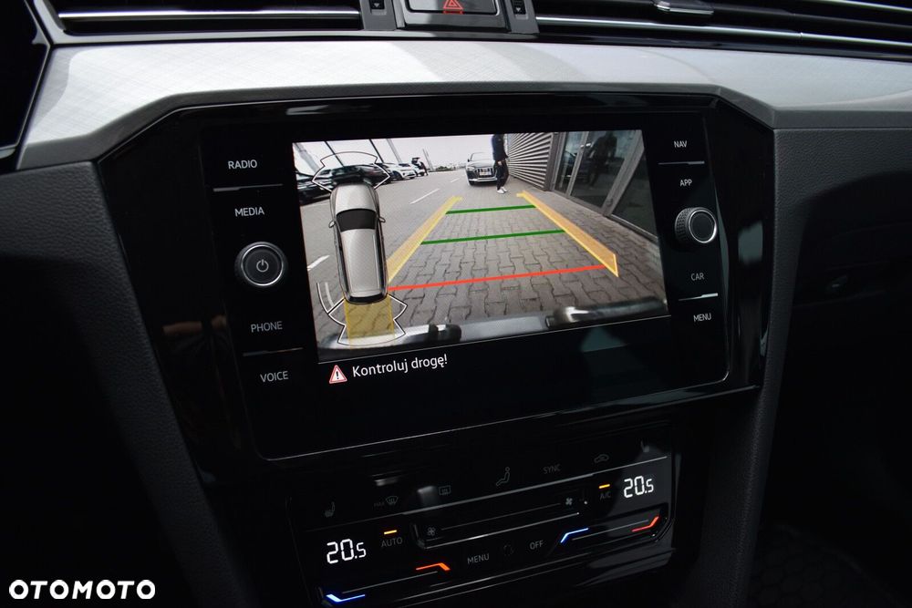 Volkswagen Passat 2.0 TSI Business DSG - 16