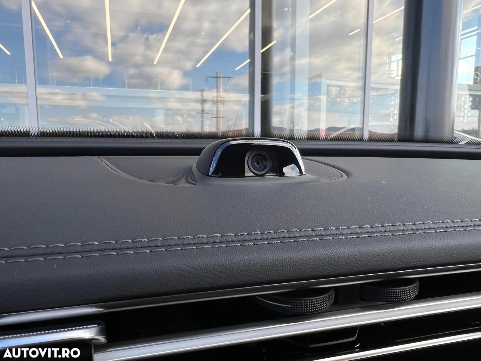 Mercedes-Benz E 300 4MATIC Aut. - 13