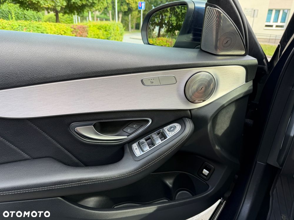 Mercedes-Benz Klasa C 160 9G-TRONIC AMG Line - 21