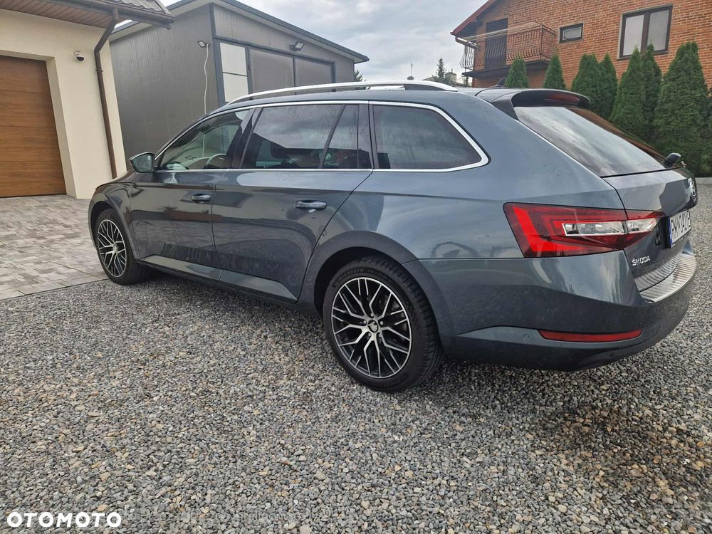 Skoda Superb 2.0 TDI 4x4 Style DSG - 3