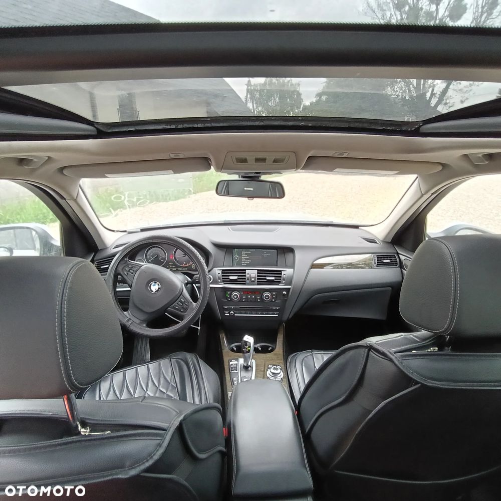 BMW X3 xDrive28i - 11