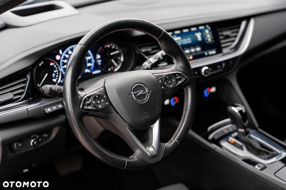 Opel Insignia 2.0 CDTI Ultimate S&S - 18