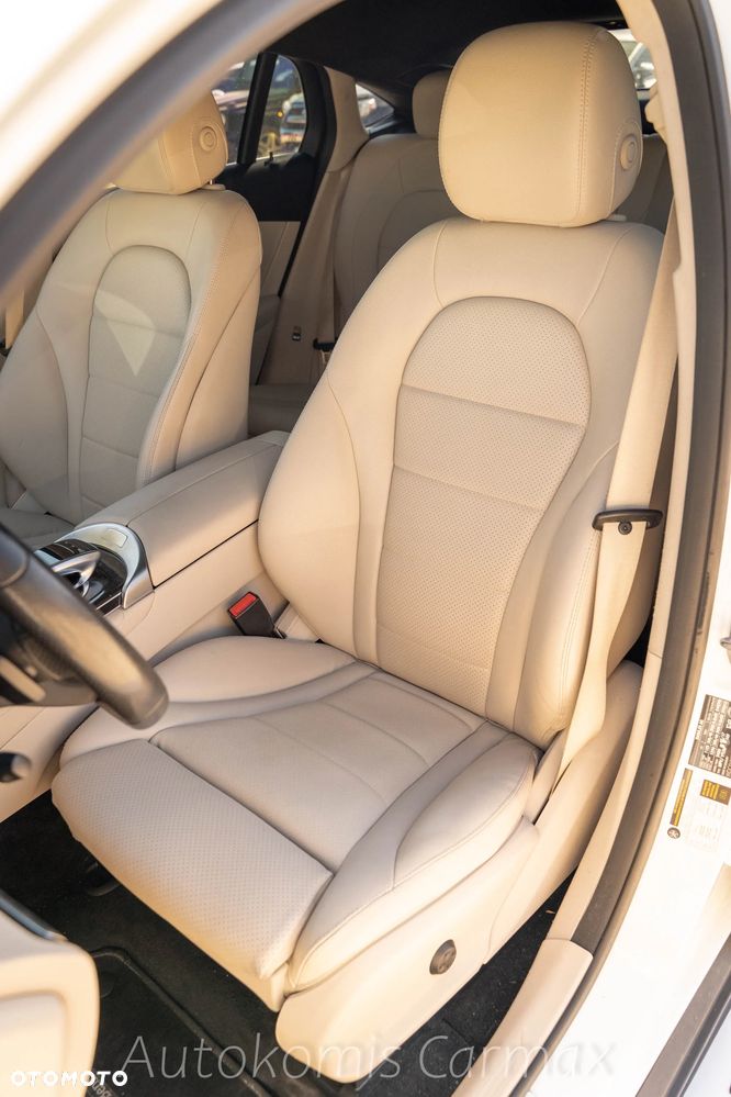 Mercedes-Benz GLC 300 4Matic 9G-TRONIC - 15