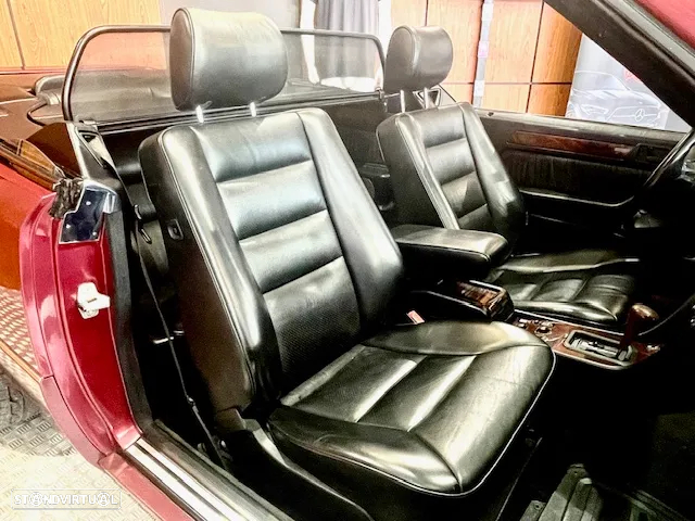 Mercedes-Benz 300 - 11