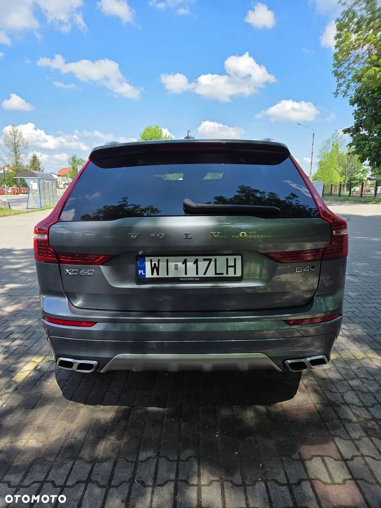 Volvo XC 60 B4 D AWD R-Design - 4