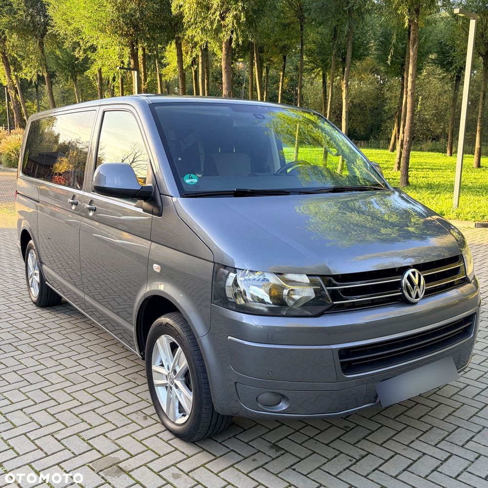 Volkswagen Multivan - 2