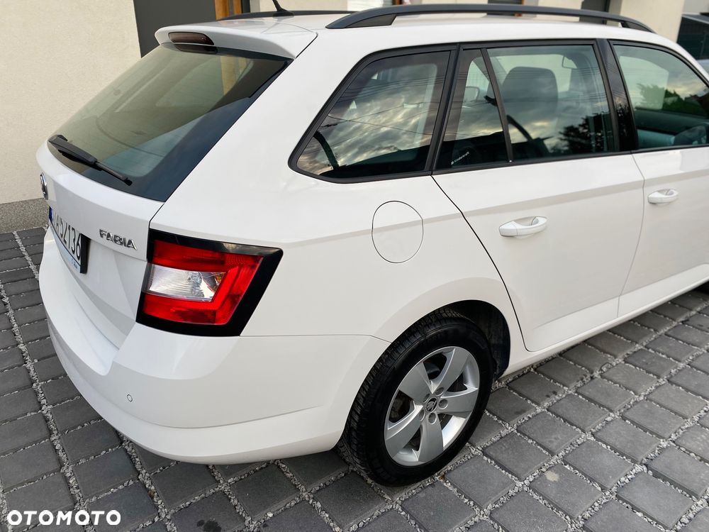 Skoda Fabia 1.2 TSI Ambition - 4