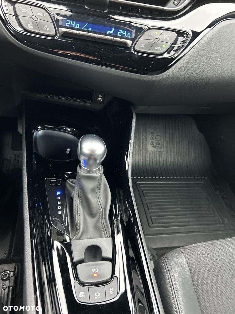 Toyota C-HR 1.8 Hybrid Style - 22