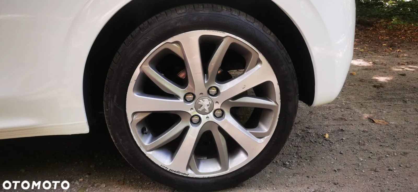 Peugeot 208 1.2 PureTech Allure S&S - 15