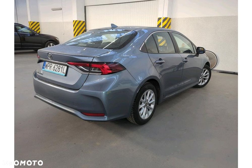 Toyota Corolla - 3