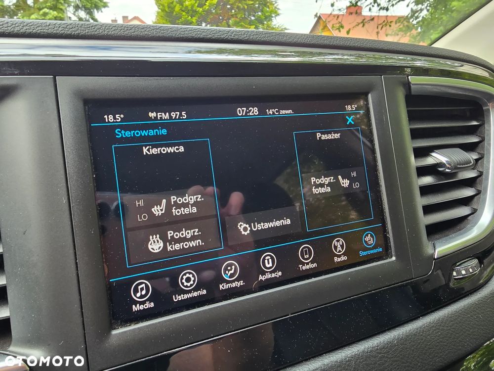 Chrysler Pacifica - 23
