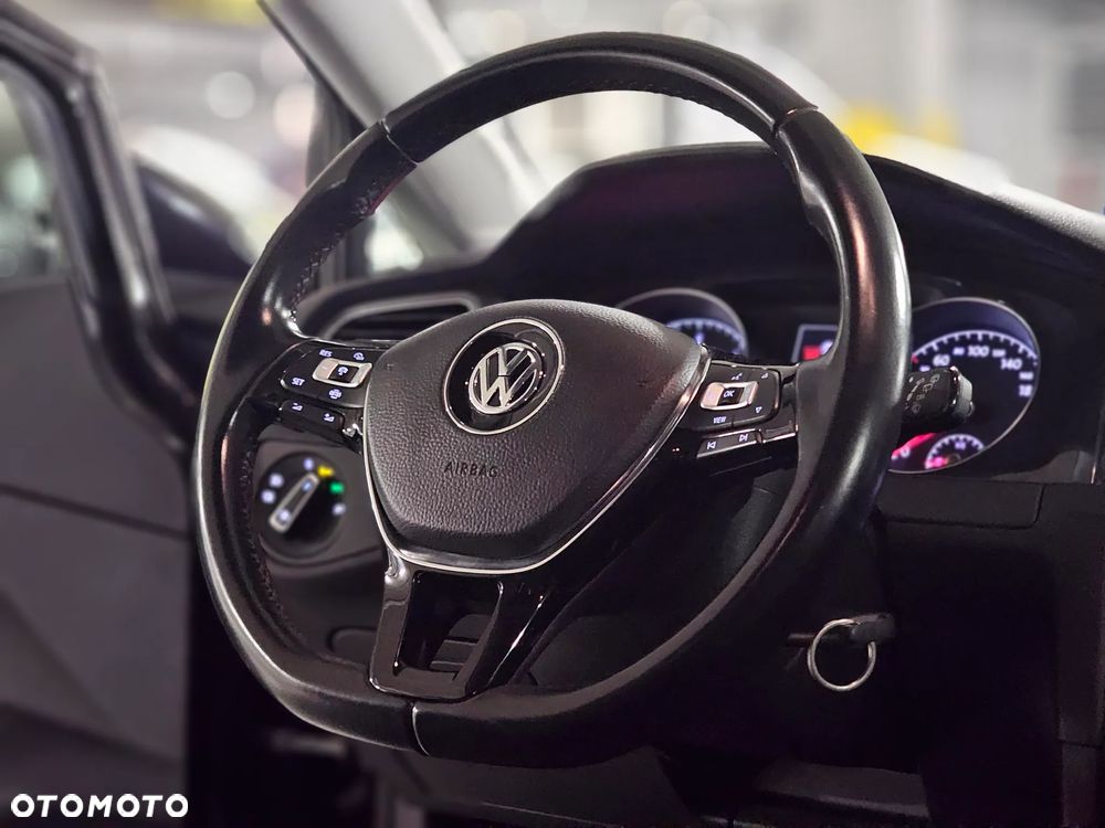 Volkswagen Golf 1.6 TDI BMT Comfortline - 17