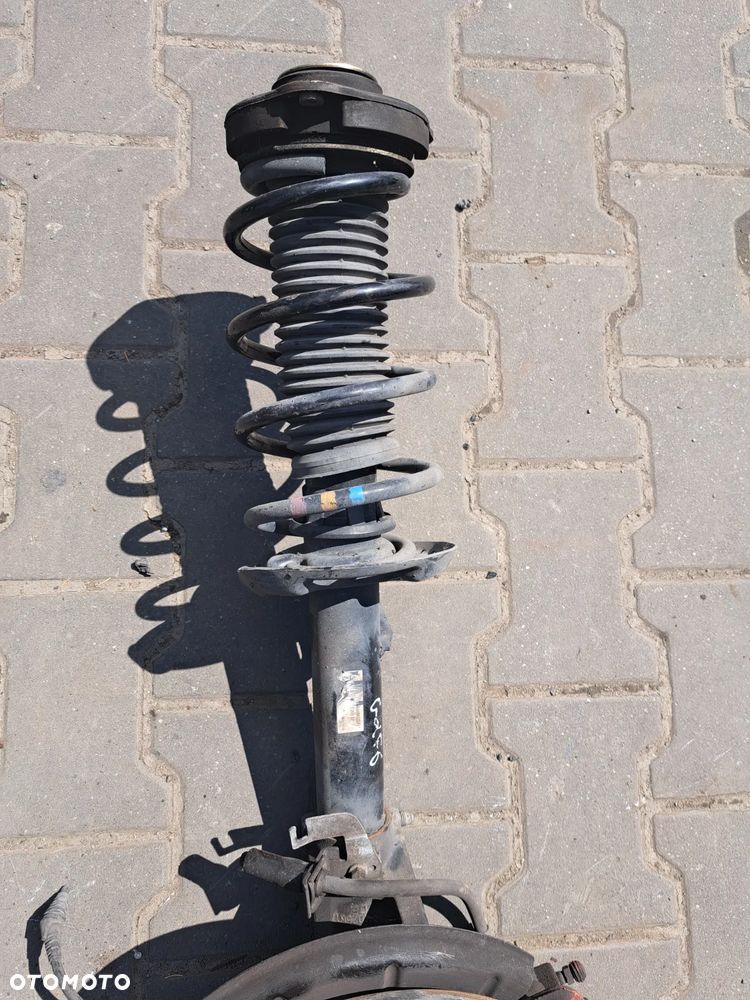 Volkswagen Golf VI zwrotnica  prawa Mc-pherson kopyto noga Audi A3 8P Passat B8 Octavia II - 3