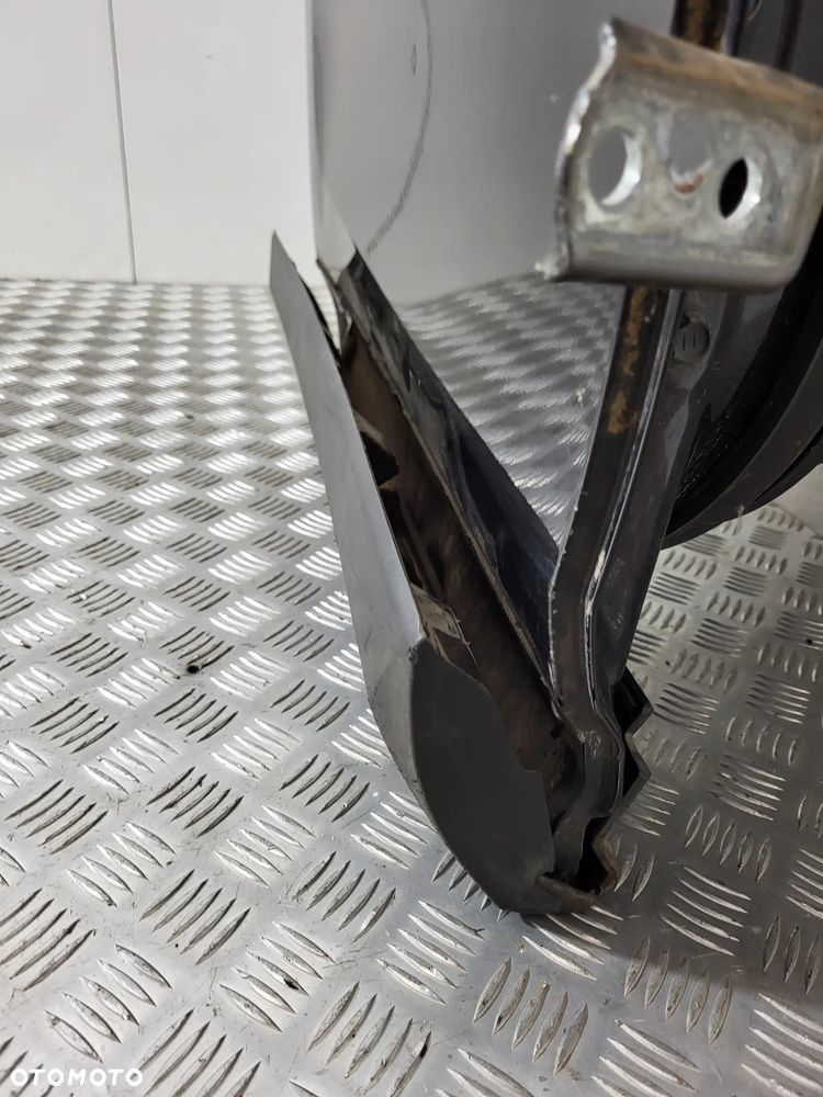 Toyota Rav4 IV Drzwi Prawy Tył 4U5 - 6