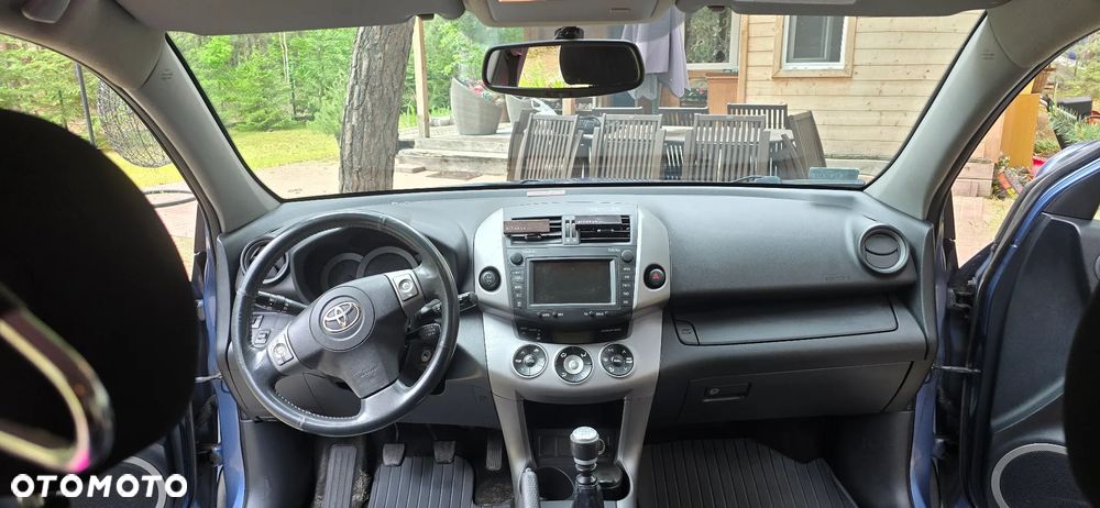 Toyota RAV4 2.2 D-4D Sol - 9