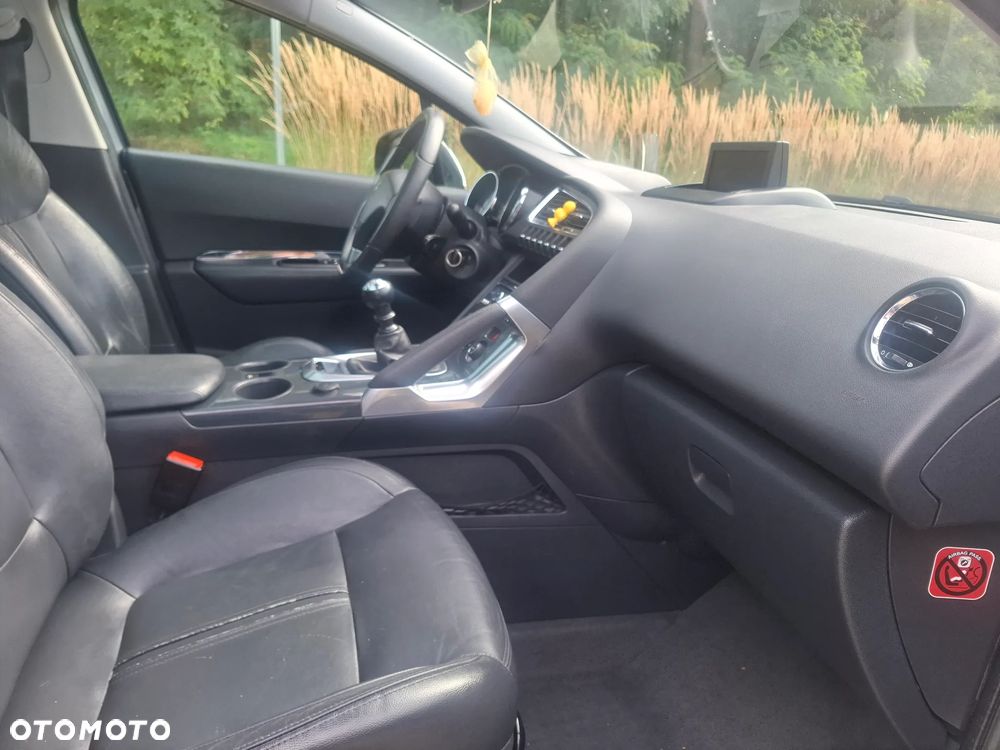Peugeot 3008 2.0 HDi Premium - 8