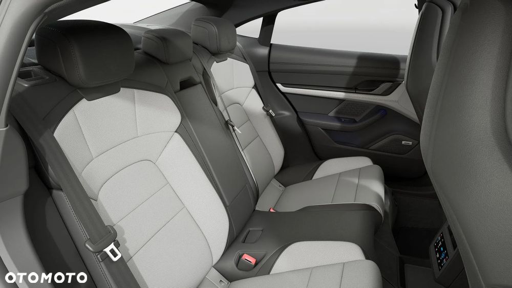 Porsche Taycan 105kWh 4 Black Edition - 9