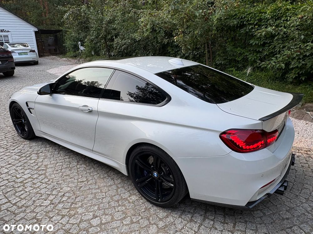 BMW M4 - 5