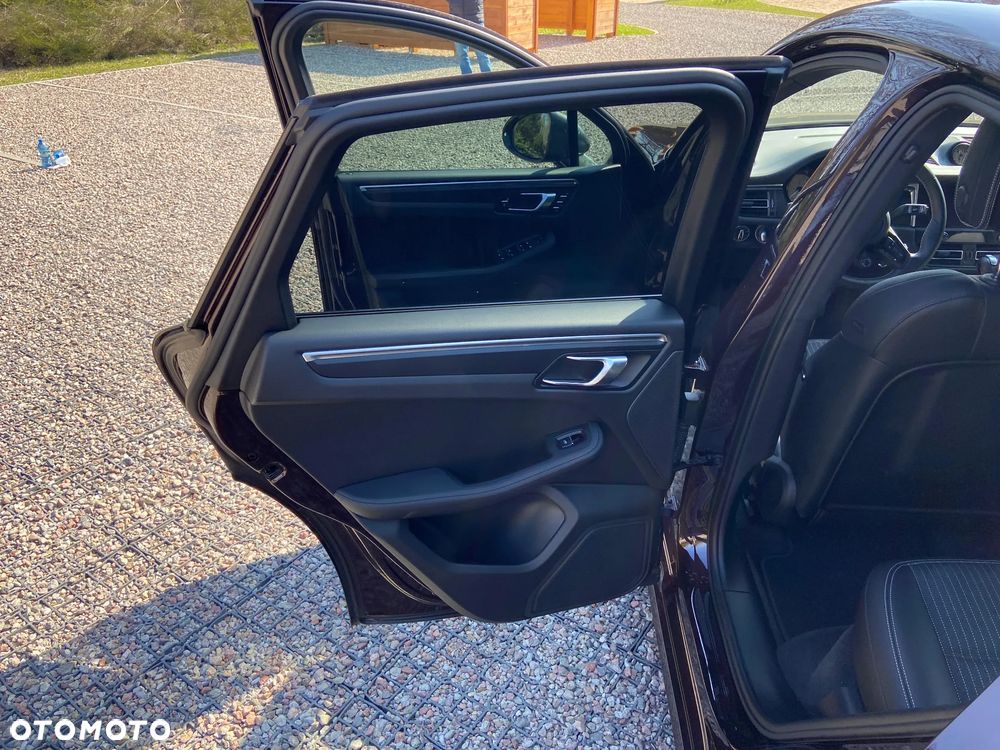 Porsche Macan T - 13