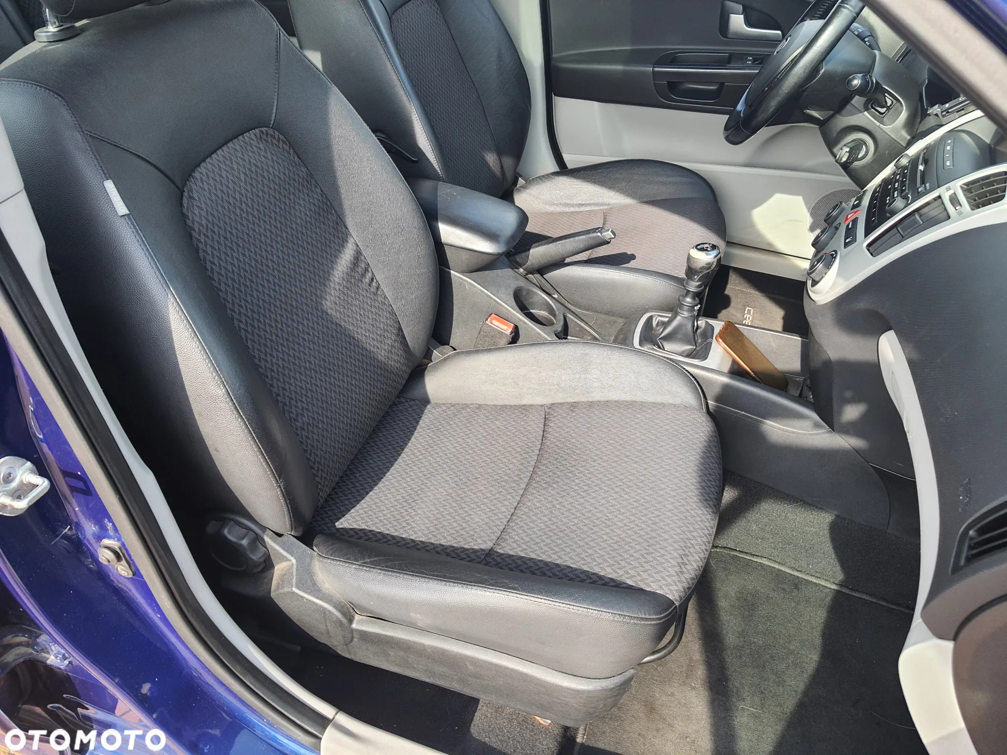 Kia Ceed Cee'd 1.6 Comfort + - 23