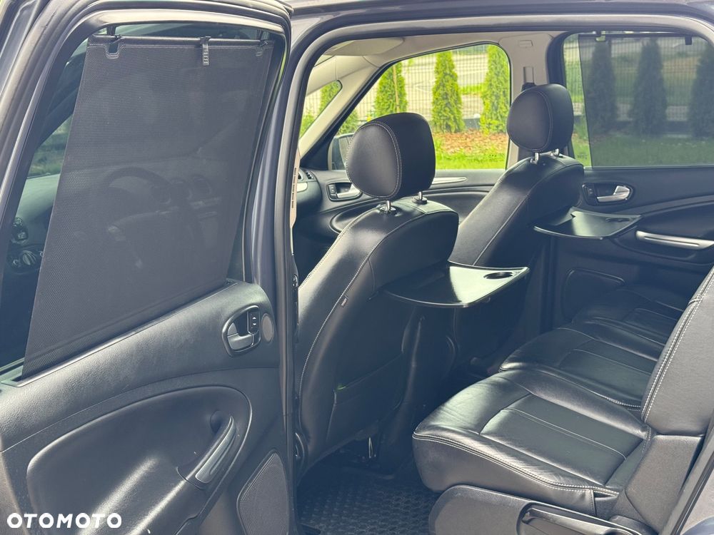 Ford S-Max 2.0 TDCi DPF Titanium - 21