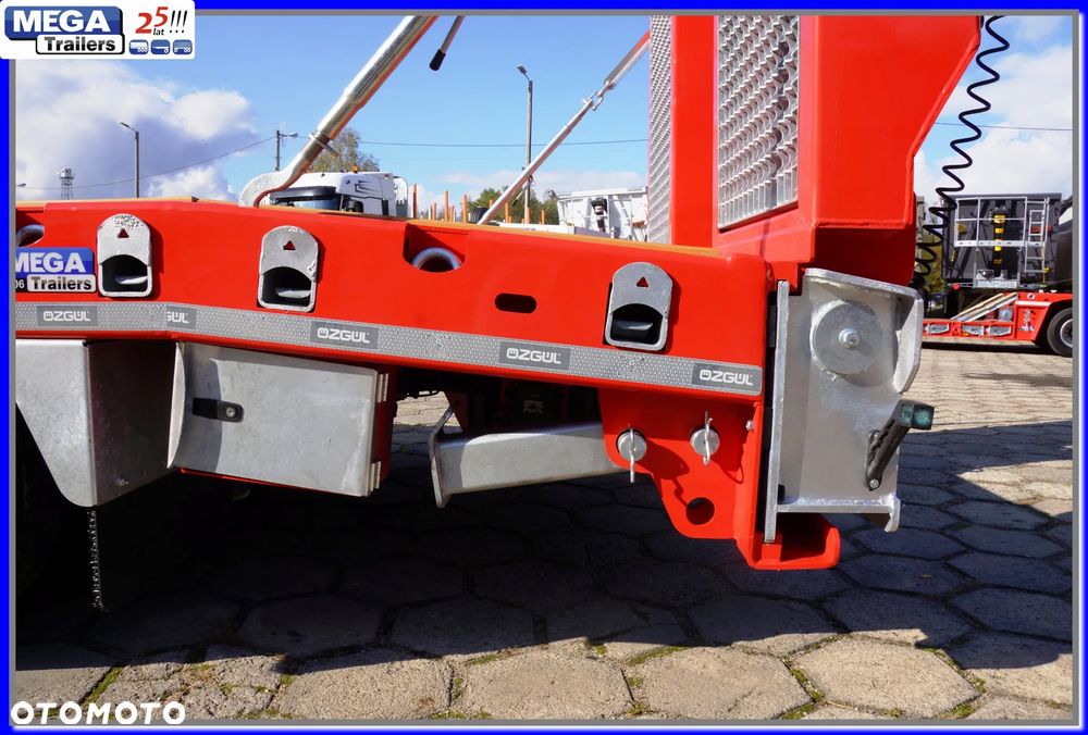 Mega Nisko-podłogowa 3 osie, 18,60 m dł., ZAGŁEBIENIA NA KOŁA pod maszyny leśne i budowlane !!! - 36
