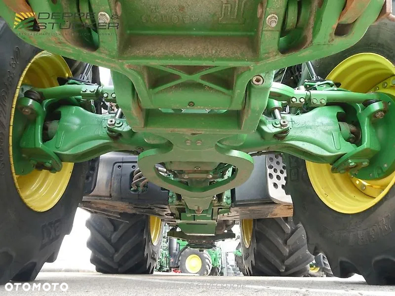 John Deere 7230R - 12