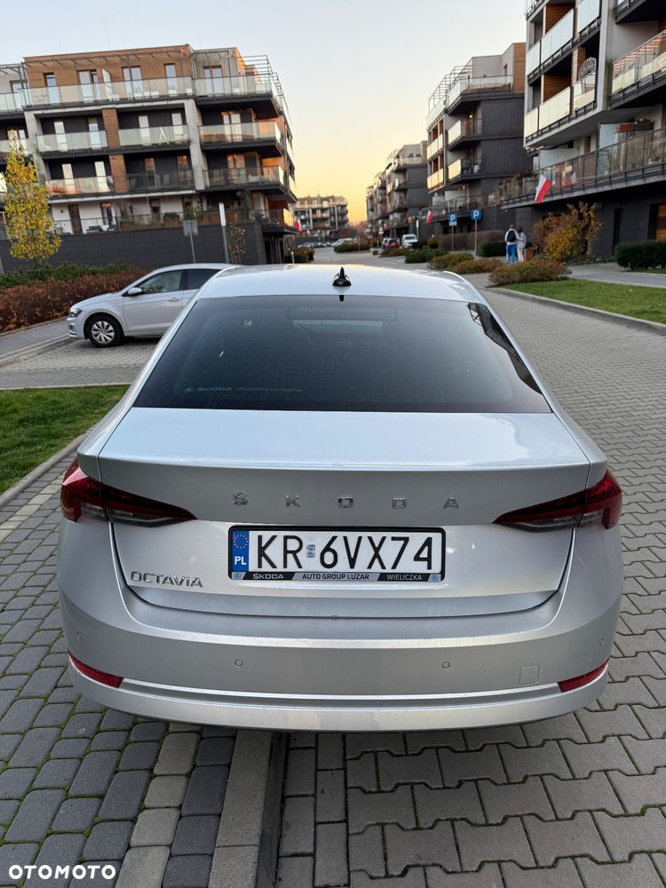 Skoda Octavia ver-2-0-tdi-ambition - 17
