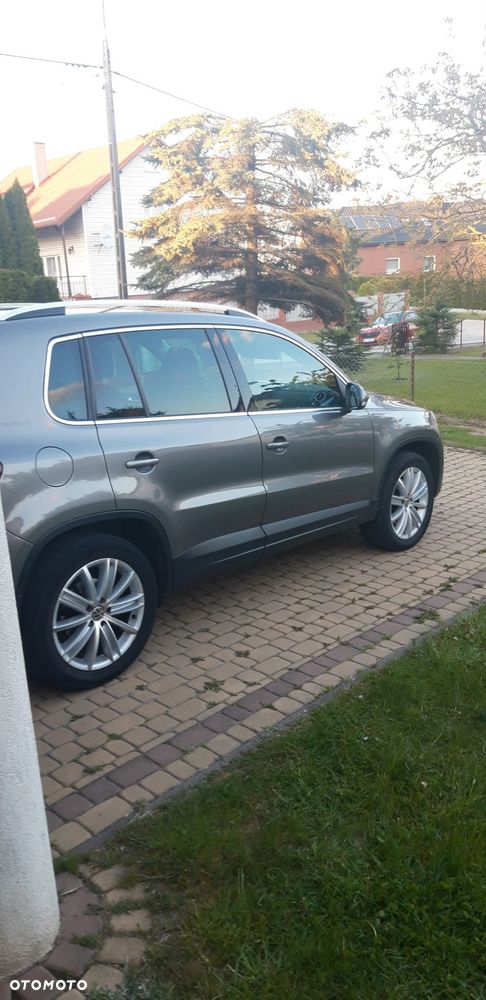 Volkswagen Tiguan - 8
