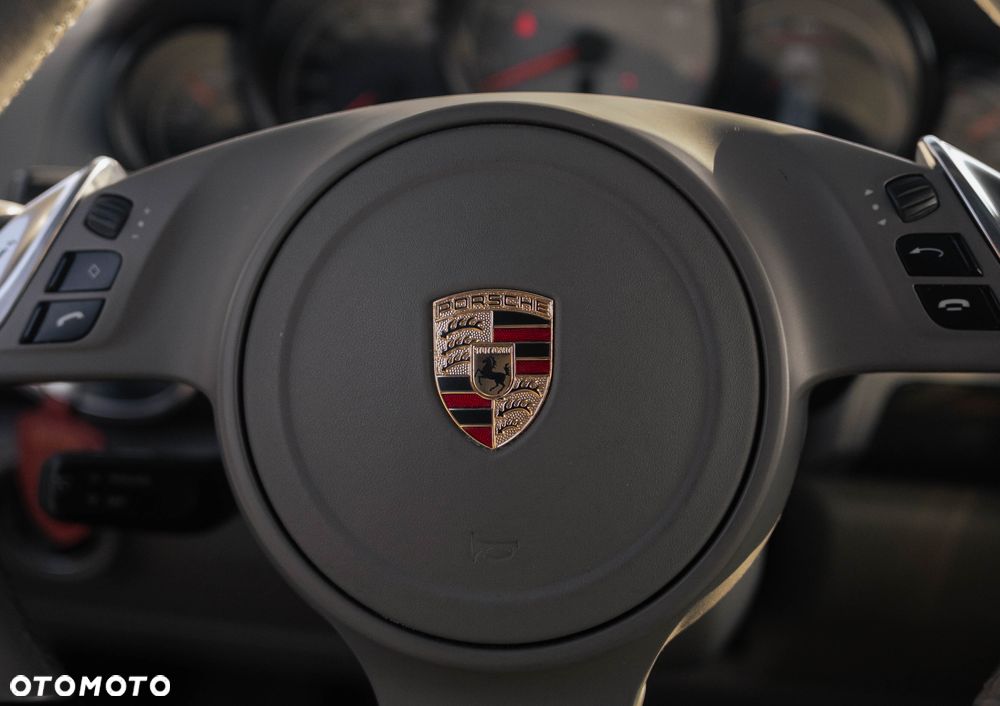 Porsche Cayenne S - 12