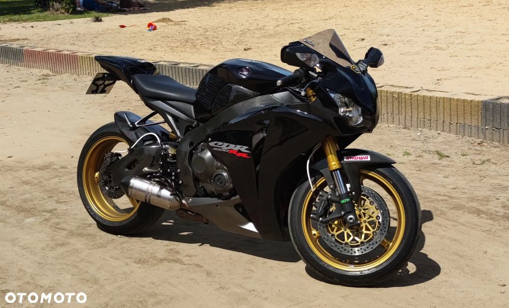 Honda CBR - 1
