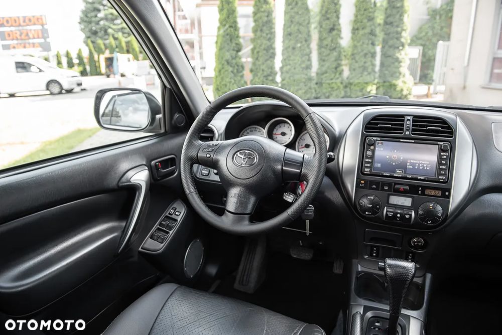 Toyota RAV4 2.0 VVT-i Sol - 15