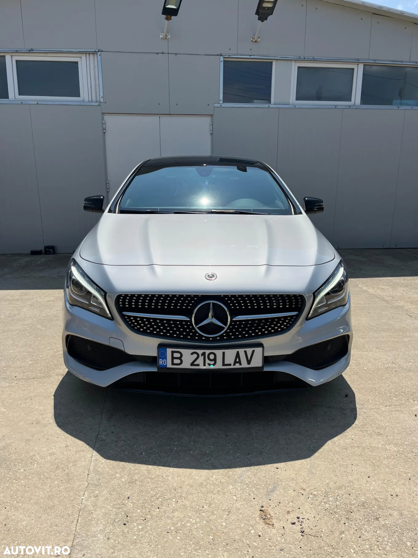 Mercedes-Benz CLA 200 7G-DCT AMG Line - 3
