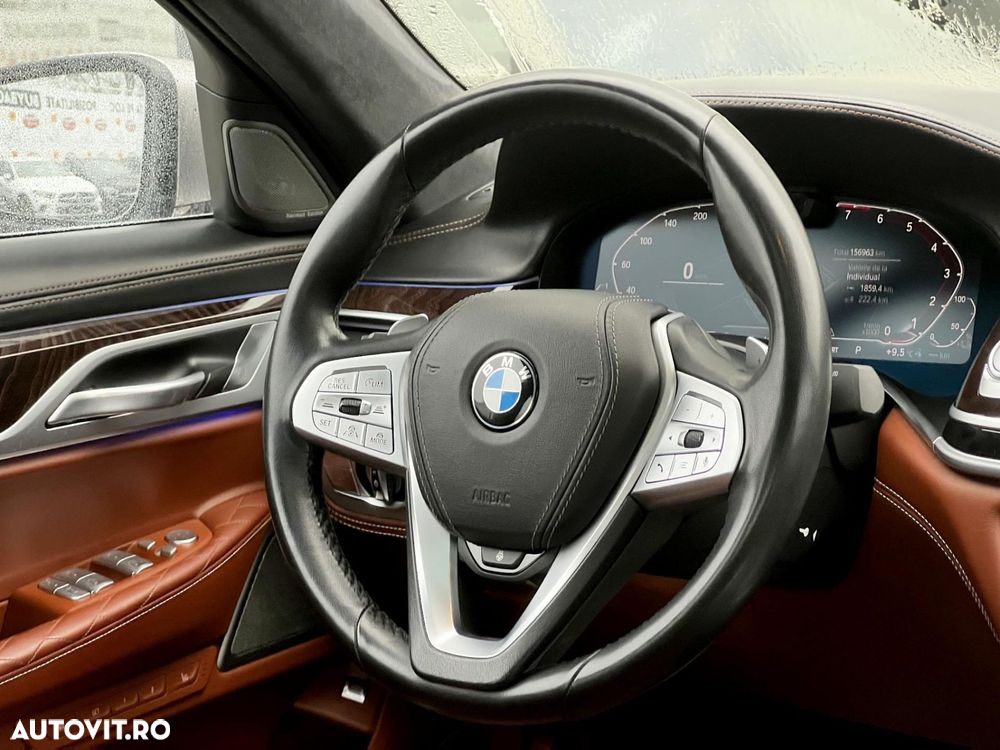 BMW Seria 7 - 10