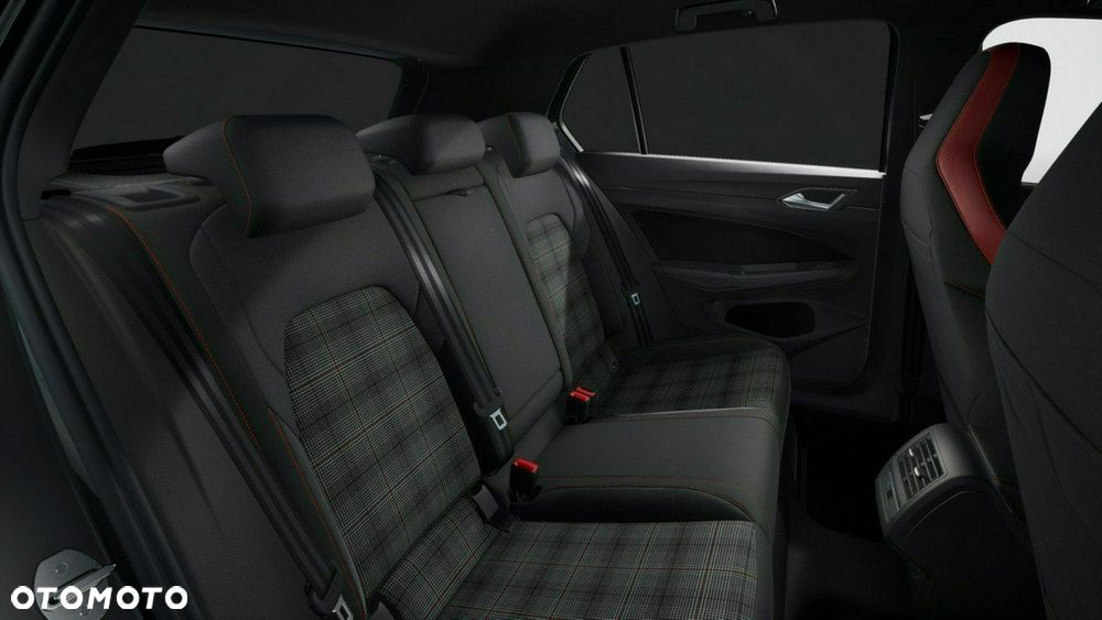 Volkswagen Golf - 12