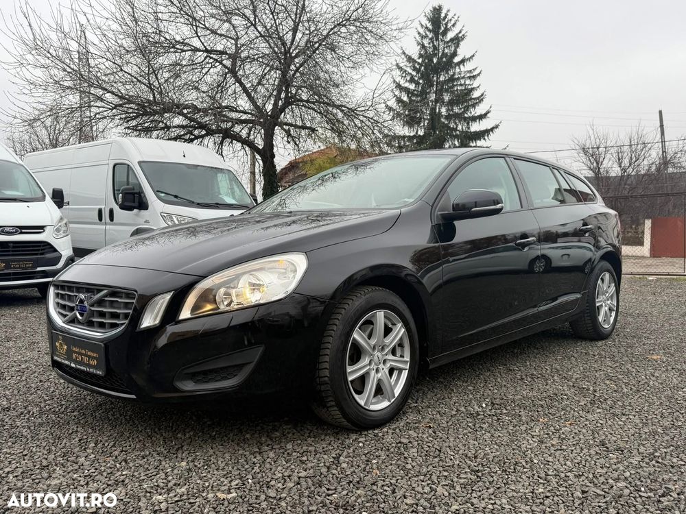 Volvo V60 DRIVe Geartronic Powershift Kinetic - 1