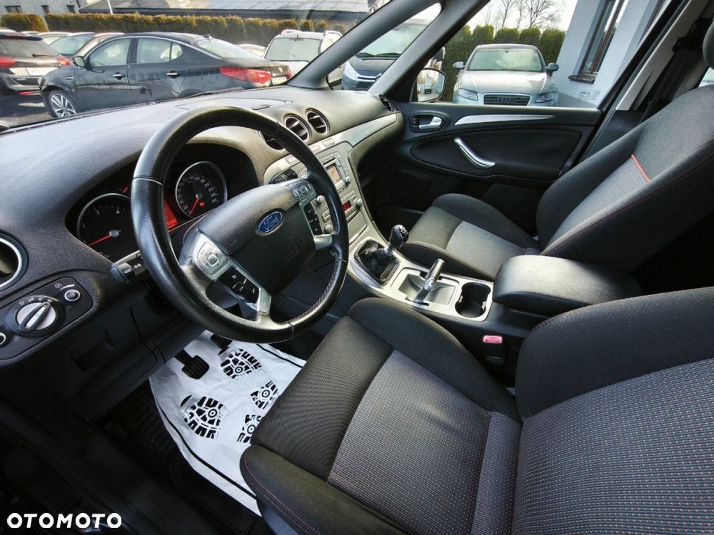 Ford S-Max - 7