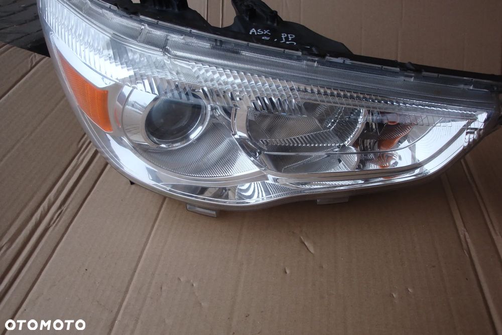 MITSUBISHI ASX lampa prawa przednia stan bdb EU - 2