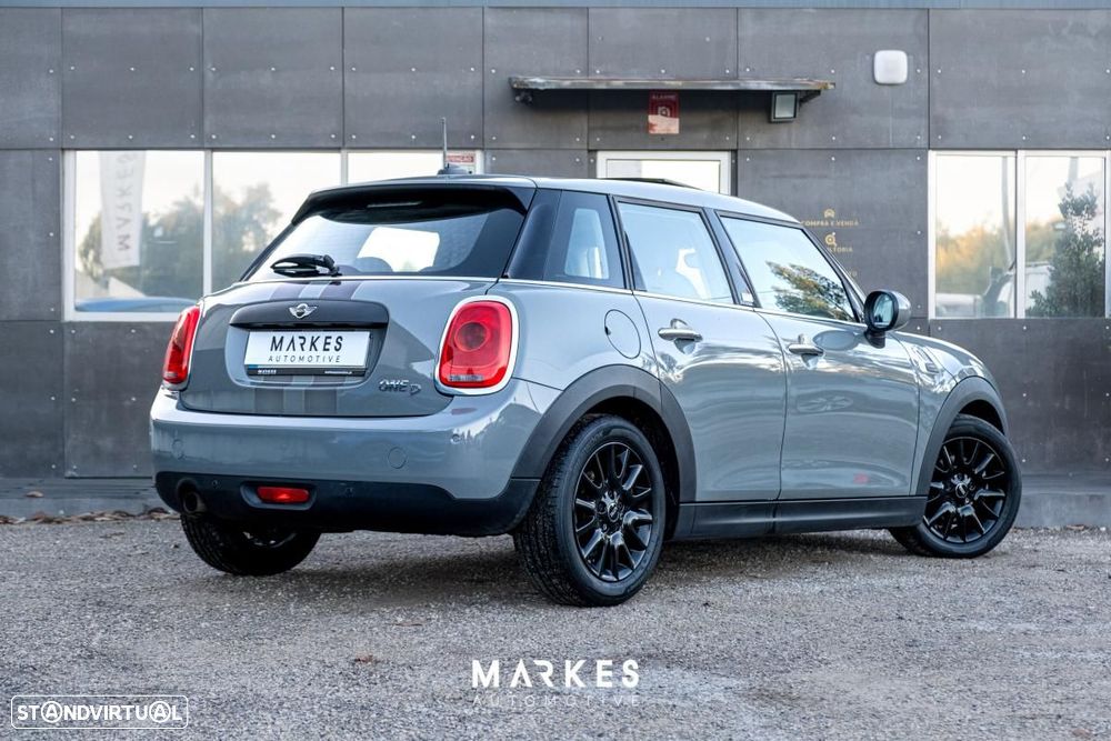 MINI 5 Portas One D Blackyard - 12