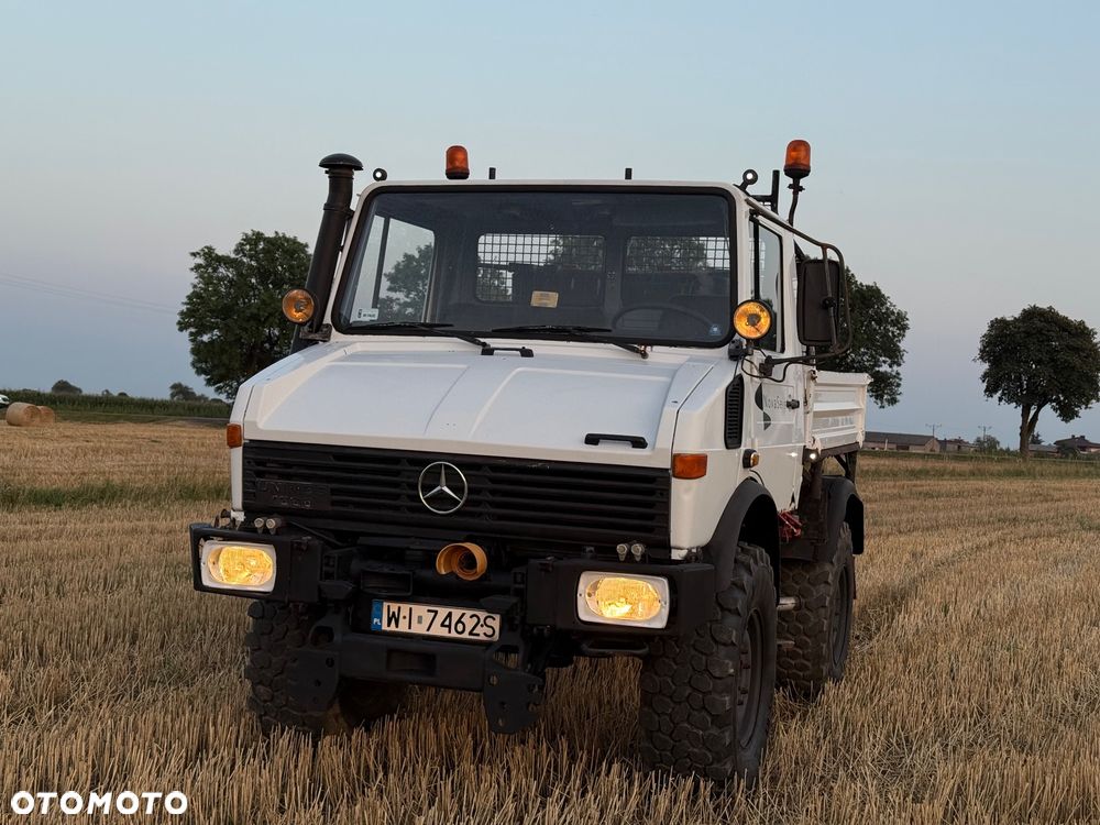 Mercedes-Benz Unimog 424 - 2