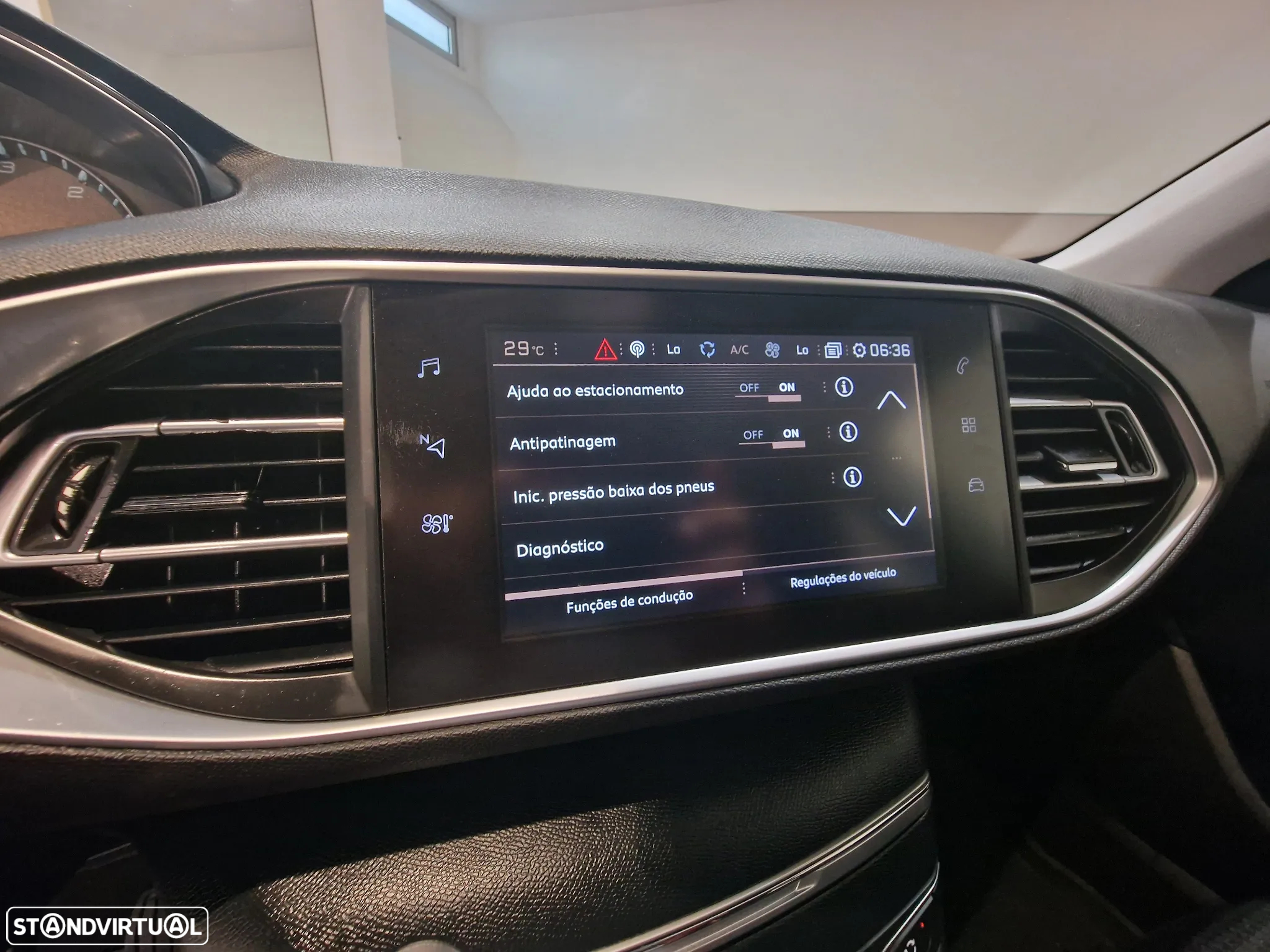 Peugeot 308 SW BlueHDi 100 Stop & Start Business-Line - 17