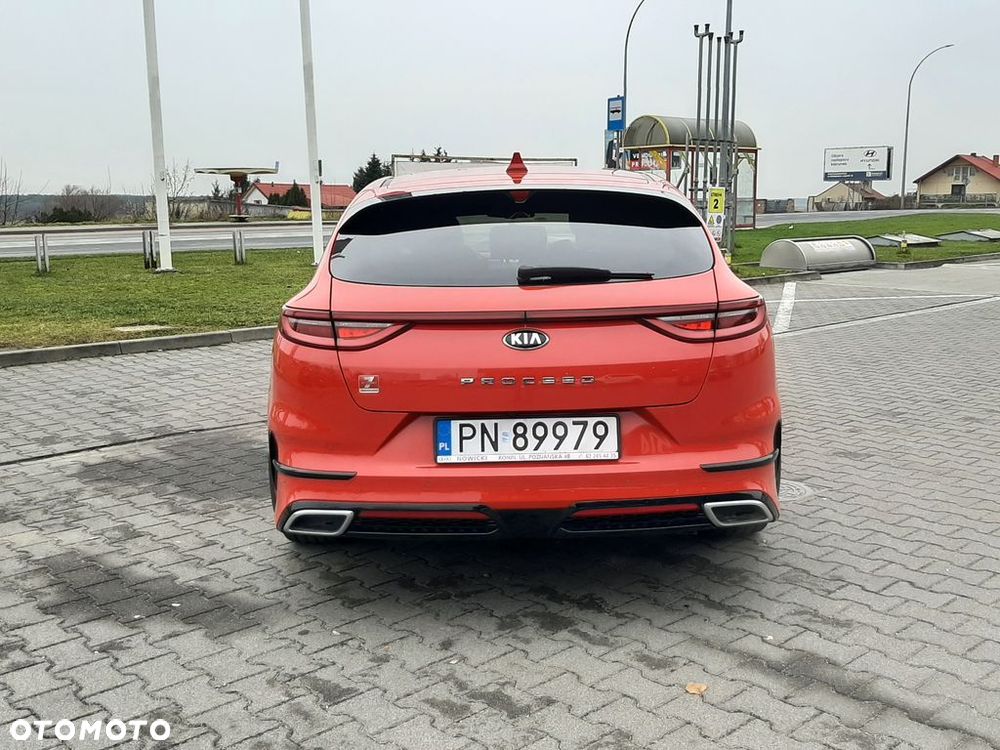 Kia ProCeed - 4