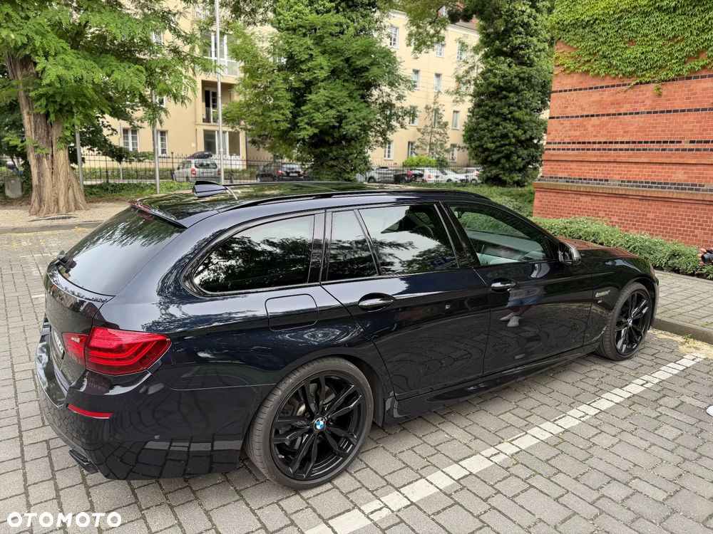 BMW Seria 5 M550d xDrive - 16