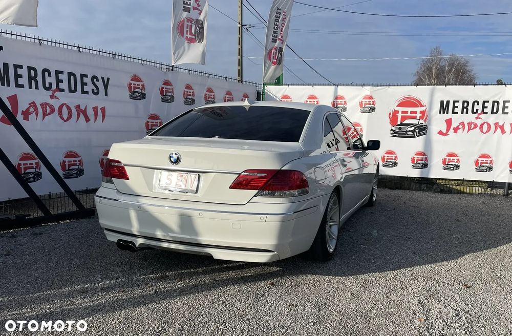 BMW Seria 7 750i - 22