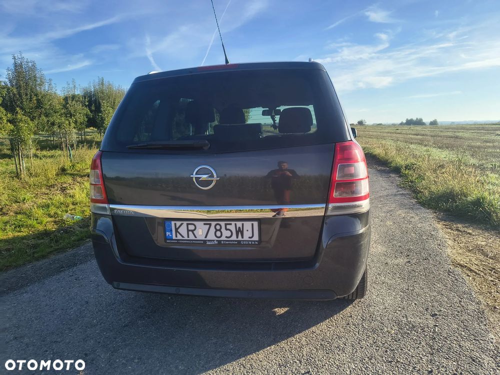 Opel Zafira 1.6 Cosmo EU5 - 9